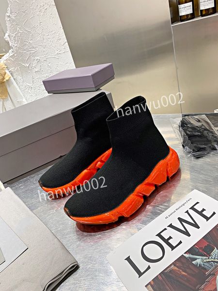 2022 womens mens canvas casual shoes fashion outdoor travel exercise workout versatile high and low shoe high cut sneakers size35-46, Black
2022 womens mens canvas casual shoes fashion outdoor travel exercise workout versatile high and low shoe high cut sneakers size35-46, Black