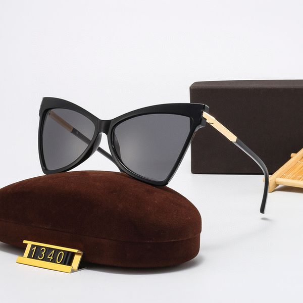 brand designer sunglasses metal tom sunglass men glasses women sun glass uv400 lens classic lady eyeglasses with cases and box, White;black
brand designer sunglasses metal tom sunglass men glasses women sun glass uv400 lens classic lady eyeglasses with cases and box, White;black