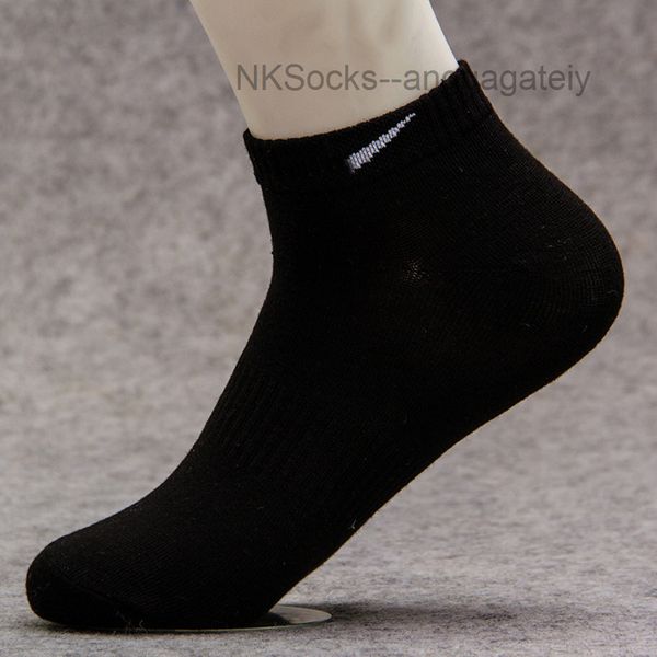 men's classic fashion socks hook brand combed cotton sweat absorbing breathable medium tube sports striped solid sock casual men women, Black
men's classic fashion socks hook brand combed cotton sweat absorbing breathable medium tube sports striped solid sock casual men women, Black