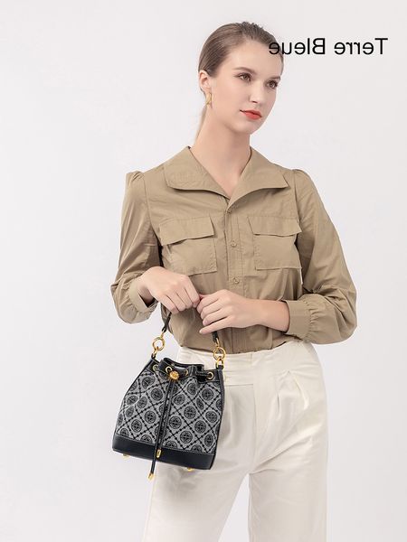 designer bags terre bleue bucket 2022 new fashion versatile women's net red single shoulder messenger
designer bags terre bleue bucket 2022 new fashion versatile women's net red single shoulder messenger
