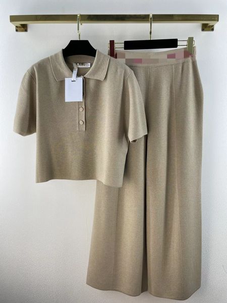 women's two piece pants 2022 summer autumn lapel neck short sleeve luxury sweater brand same style designer 2 pies set 0507-24, White
women's two piece pants 2022 summer autumn lapel neck short sleeve luxury sweater brand same style designer 2 pies set 0507-24, White