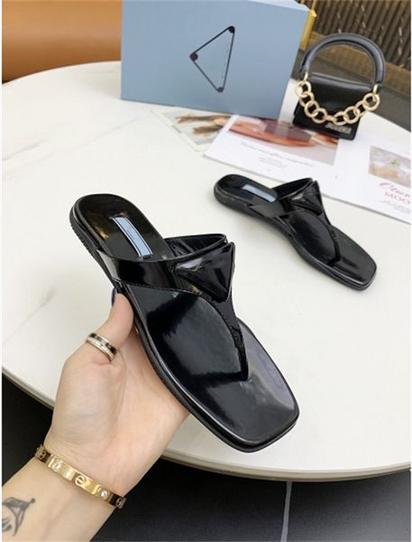2022 latest luxury classic designers fashion women sandals slippers flat solid color slide beach flip-flops ladies sandals wedding party fis, Black
2022 latest luxury classic designers fashion women sandals slippers flat solid color slide beach flip-flops ladies sandals wedding party fis, Black