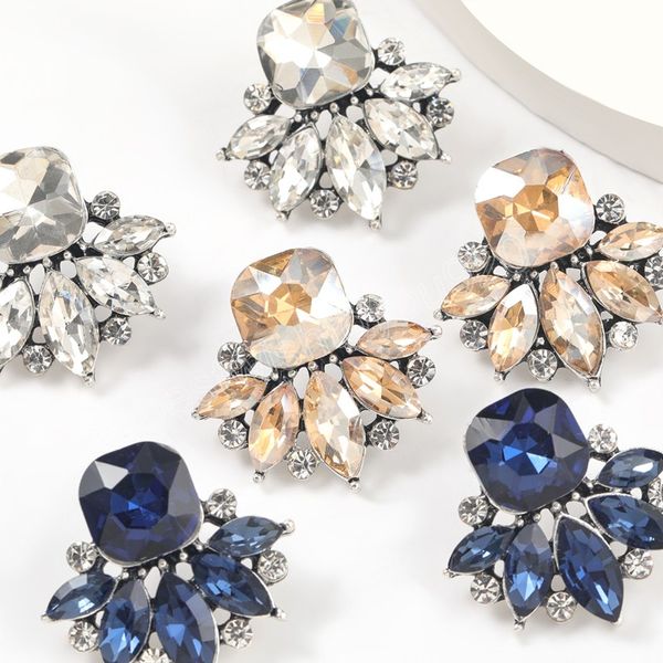 fashionable metal glass rhinestone geometric earrings party simple stud earrings women's elegant statement earring, Golden;silver
fashionable metal glass rhinestone geometric earrings party simple stud earrings women's elegant statement earring, Golden;silver