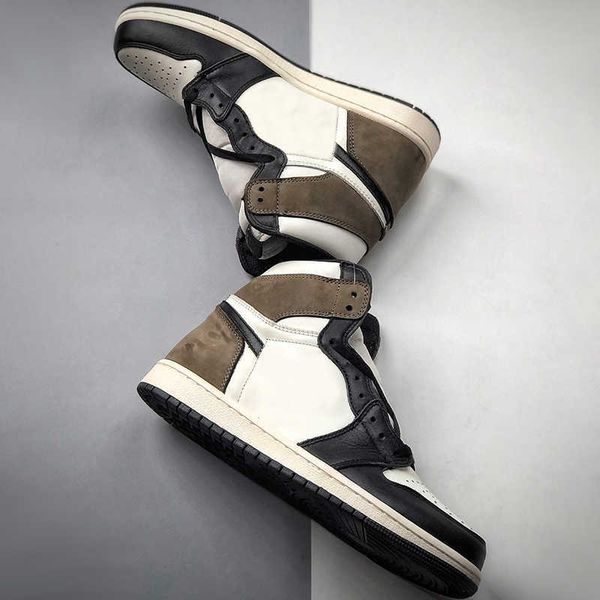 dark sport man patent sneakers bred woman sneakers high, Black 
dark sport man patent sneakers bred woman sneakers high, Black