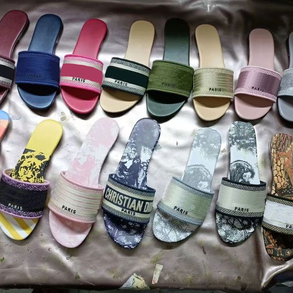 paris embroidered dazzle sandals slipper women sandal ladies scuffs summer beach striped casual flip flops flat slide slippers cotton design, Black
paris embroidered dazzle sandals slipper women sandal ladies scuffs summer beach striped casual flip flops flat slide slippers cotton design, Black