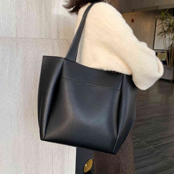 women large capacity handle bags solid color pu leather shoulder shopper bags for women 2022 designer sac main y220411
women large capacity handle bags solid color pu leather shoulder shopper bags for women 2022 designer sac main y220411