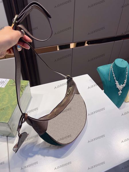 womens luxury 1955 mini loop handbag vintage bag half-moon hobo shoulder cross-body 2022 collection designers handbags purses
womens luxury 1955 mini loop handbag vintage bag half-moon hobo shoulder cross-body 2022 collection designers handbags purses