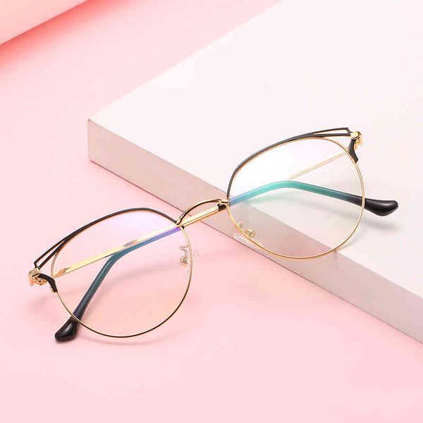2022 new progrsive 2021 fashionable cat ears optical eyeglass custom metal frame oval shape blue light blocking glass, White;black
2022 new progrsive 2021 fashionable cat ears optical eyeglass custom metal frame oval shape blue light blocking glass, White;black