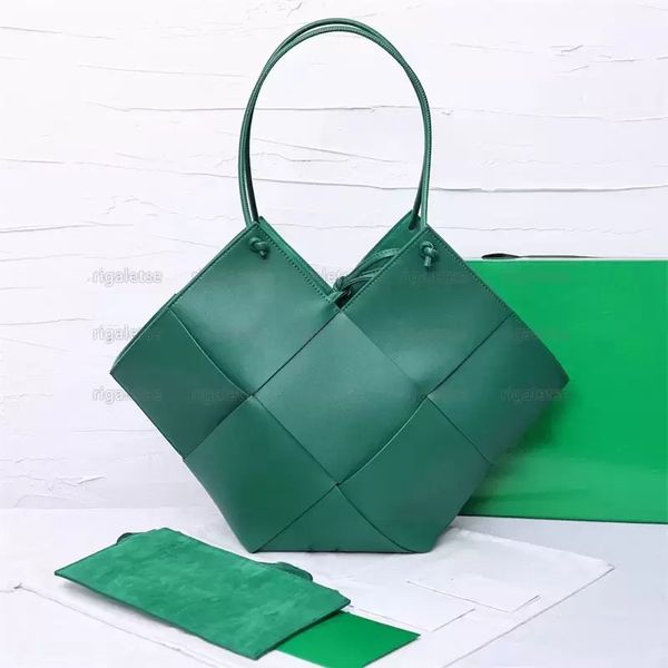 large tote bag intrecciato leather handbag bonded suede lining handbags designer luxurywallet purse botega shopping bag
large tote bag intrecciato leather handbag bonded suede lining handbags designer luxurywallet purse botega shopping bag