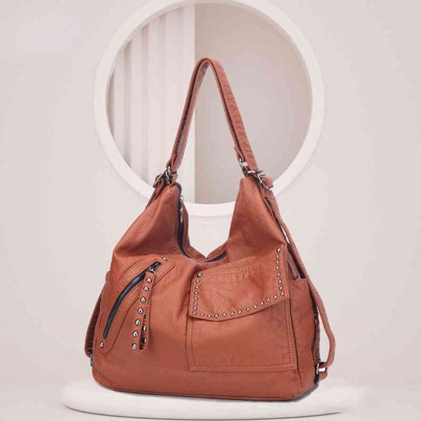 spring and summer new women's bag rivet used large capacity mother's bag single shoulder messenger washing leather bag 220616
spring and summer new women's bag rivet used large capacity mother's bag single shoulder messenger washing leather bag 220616