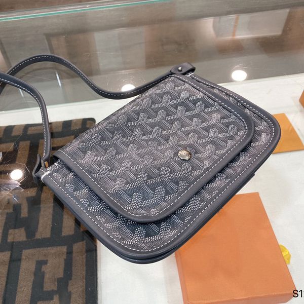 luxury designer bags fashion women's crossbody print handbag ladies leather shoulder wallet 2022 mini bucket small crossbody18
luxury designer bags fashion women's crossbody print handbag ladies leather shoulder wallet 2022 mini bucket small crossbody18