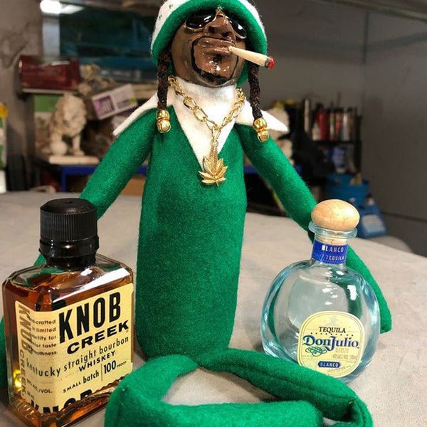 snoop on a stoop christmas elf doll long bendy naughty toy novelty snoop funny gifts for friend holiday decoration year gift 220527
snoop on a stoop christmas elf doll long bendy naughty toy novelty snoop funny gifts for friend holiday decoration year gift 220527