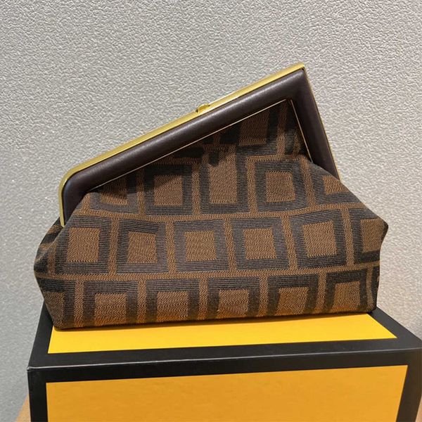 fashion re-edition nylon designer bags for woman luxury handbag men lady womens 2022 crossbody tote hobo shoulder purse handbags bag wallet
fashion re-edition nylon designer bags for woman luxury handbag men lady womens 2022 crossbody tote hobo shoulder purse handbags bag wallet