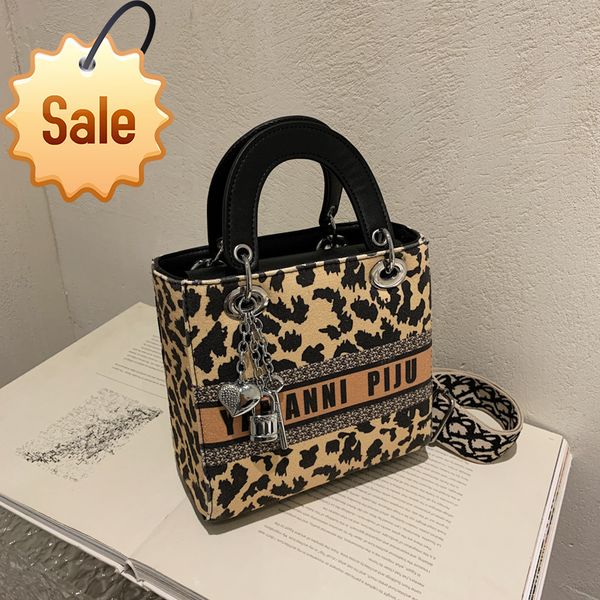 small large capacity bag new fashion canvas portable shoulder brand popular ladies s luxury s
small large capacity bag new fashion canvas portable shoulder brand popular ladies s luxury s