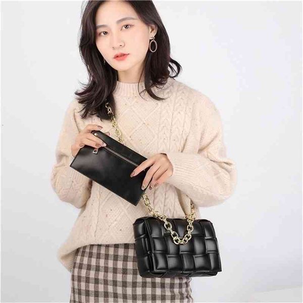 original edition brand handbags venetas's designer bag bottegass autumn and 2022 winter bvs home chain satchel woven pillow bag women&#
original edition brand handbags venetas's designer bag bottegass autumn and 2022 winter bvs home chain satchel woven pillow bag women&#
