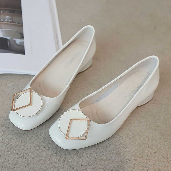 paris classic luxury women's shoes versatile fashion high-end patent leather square toe thick heel single mid-heel buckle high heels de, Black
paris classic luxury women's shoes versatile fashion high-end patent leather square toe thick heel single mid-heel buckle high heels de, Black
