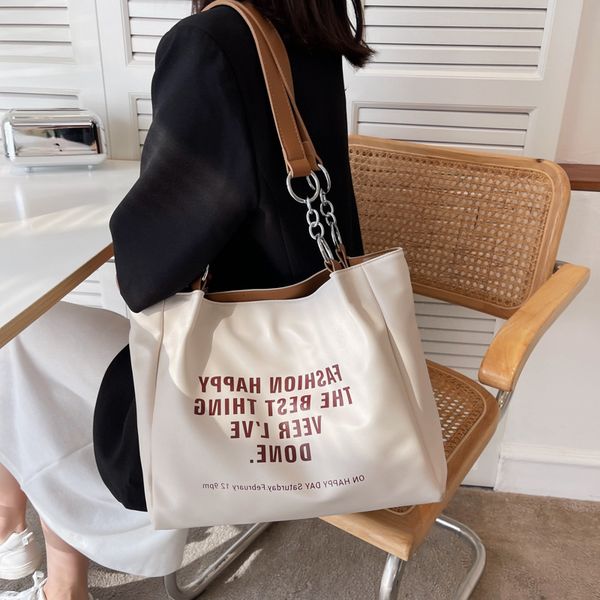 designer bags high capacity tote women's 2022 summer new color contrast letter portable shoulder student class commuting
designer bags high capacity tote women's 2022 summer new color contrast letter portable shoulder student class commuting