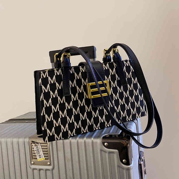 year's popular new women's autumn single shoulder small tote 2022 luxury brand fashion design versatile ladies bags
year's popular new women's autumn single shoulder small tote 2022 luxury brand fashion design versatile ladies bags