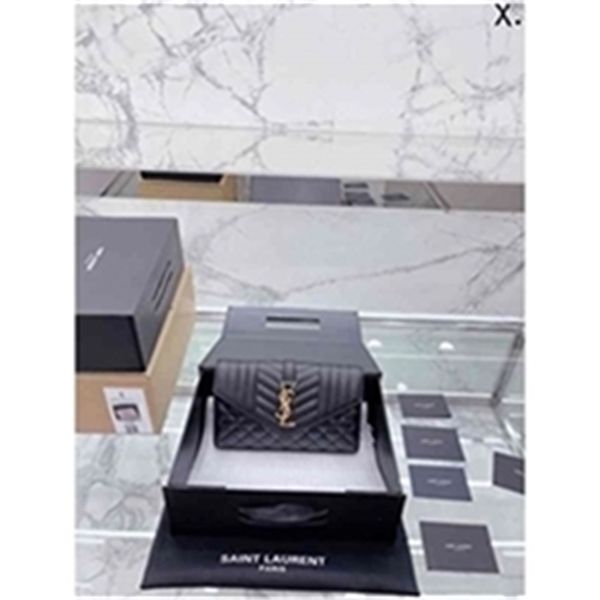 designer woc caviar kraft chain bag enveloe bag is a well deserved entry classic it is suer dry r luxury women's bags
designer woc caviar kraft chain bag enveloe bag is a well deserved entry classic it is suer dry r luxury women's bags