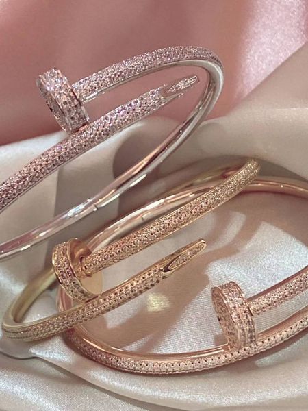 gold bangle bracelets for men and women full diamond bracelet high-end boutique valentine's day birthday wedding gifts jewelry accessor, Black
gold bangle bracelets for men and women full diamond bracelet high-end boutique valentine's day birthday wedding gifts jewelry accessor, Black