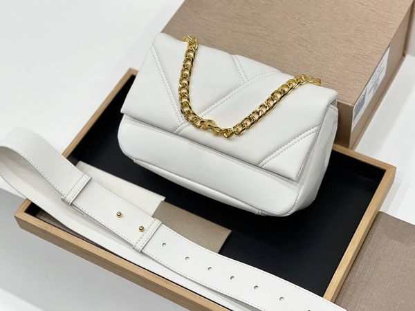 designer handbag marshmallow chain bags leather women'sadjustable detachable shoulder quilted crossbody bag 8.9 x 5.9 x 3.9 inch
designer handbag marshmallow chain bags leather women'sadjustable detachable shoulder quilted crossbody bag 8.9 x 5.9 x 3.9 inch