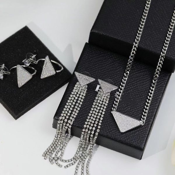 2022 european and american alphabet necklace simple fashion diamond clavicle chain earrings set female fast delivery, Silver
2022 european and american alphabet necklace simple fashion diamond clavicle chain earrings set female fast delivery, Silver