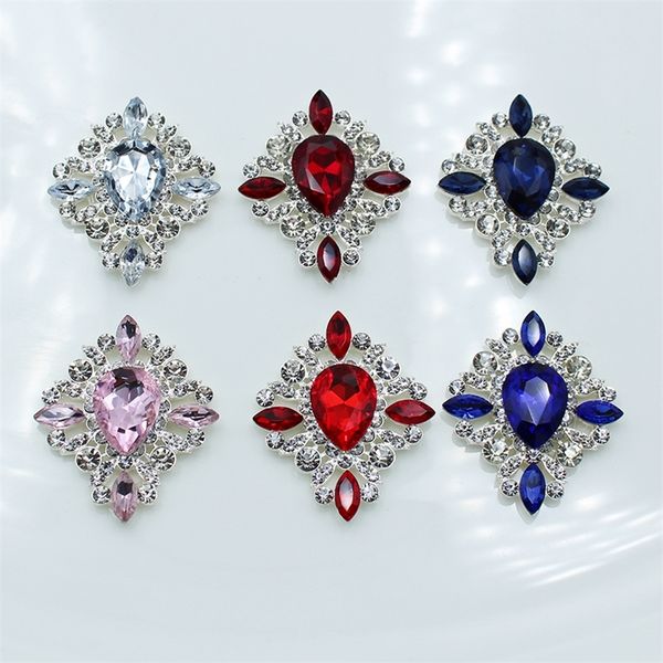 5pcs shiny alloy brooch accessories glass crystal jewelry gift box wedding invitation greeting card creative decoration buckle 220810, Black
5pcs shiny alloy brooch accessories glass crystal jewelry gift box wedding invitation greeting card creative decoration buckle 220810, Black