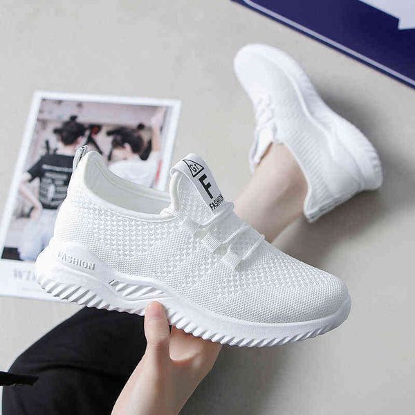 women shoes running shoes trainers 2022 new mesh flying woven sports women's breathable casual trendy small white run 220608
women shoes running shoes trainers 2022 new mesh flying woven sports women's breathable casual trendy small white run 220608