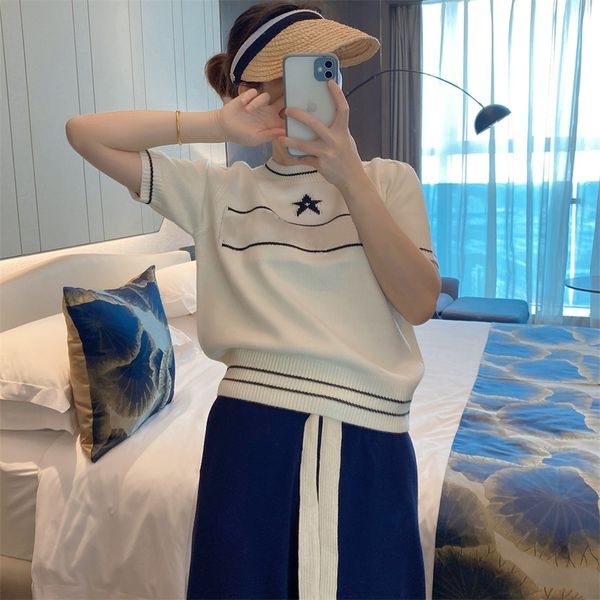 warehouse clothing autumn new women's letter jacquard five pointed star bubble sleeve short sleeve sweater pullover outlet_shlk, White
warehouse clothing autumn new women's letter jacquard five pointed star bubble sleeve short sleeve sweater pullover outlet_shlk, White