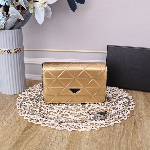 5a+women shoulder bag flip handbags purse genuine leather triangle sign good quality messenger wallets plain handbag 01
5a+women shoulder bag flip handbags purse genuine leather triangle sign good quality messenger wallets plain handbag 01