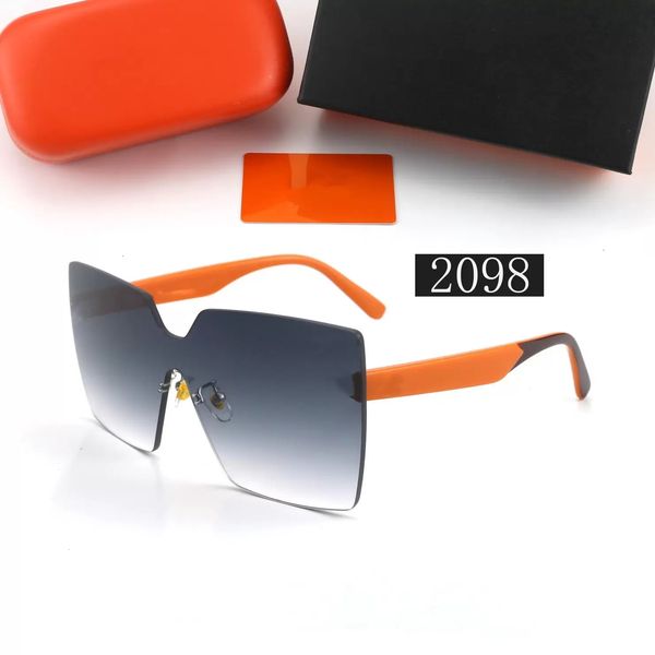 2098 fashion luxury women brand designer sunglasses square frame summer generous style mixed color frame uv protection lens, White;black
2098 fashion luxury women brand designer sunglasses square frame summer generous style mixed color frame uv protection lens, White;black