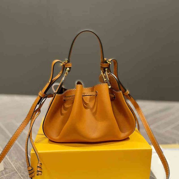 vintage drawstring shoulder bag women luxury leather crossbody bags lady purse handbags 220819
vintage drawstring shoulder bag women luxury leather crossbody bags lady purse handbags 220819