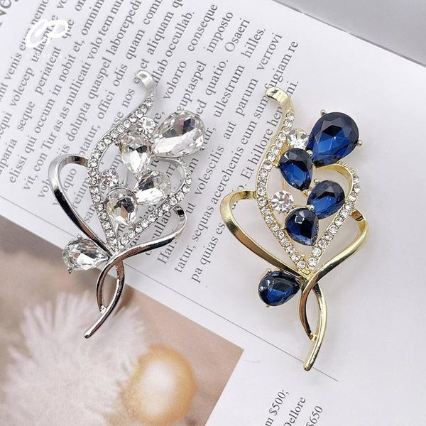 pins, brooches high-end crystal flower brooch buckle cardigan jacket pin accessories simple temperament wild corsage, Gray
pins, brooches high-end crystal flower brooch buckle cardigan jacket pin accessories simple temperament wild corsage, Gray