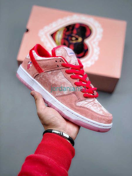 shoes strange love skateboard x dks sb low valentine day flannel white pink velvet skateboards leisure men women outdoor sneakers
shoes strange love skateboard x dks sb low valentine day flannel white pink velvet skateboards leisure men women outdoor sneakers