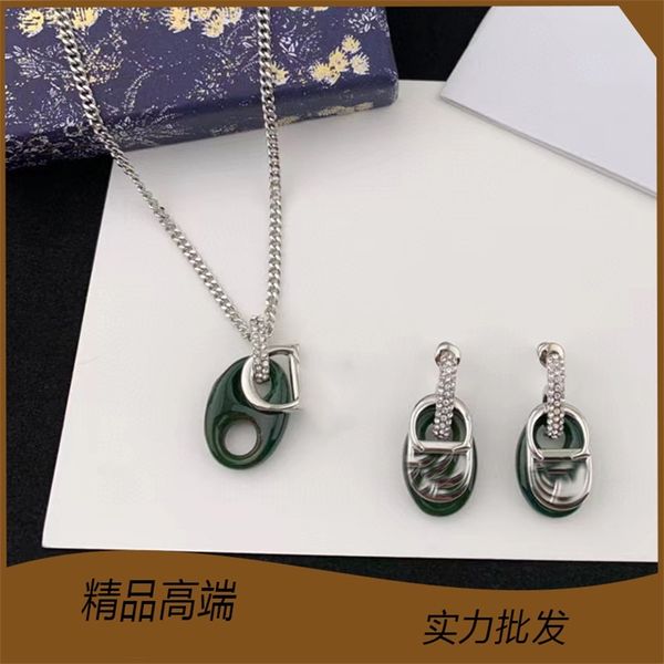 20% off 2022 jewelry family new necklace earrings fashion simple letter pig nose earrings silver needle brass gold plating, Golden
20% off 2022 jewelry family new necklace earrings fashion simple letter pig nose earrings silver needle brass gold plating, Golden