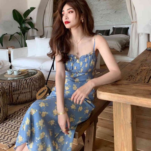 french minority suspender skirt summer 2022 new fashion temperament super xiansen broken flower dress women, Black;white
french minority suspender skirt summer 2022 new fashion temperament super xiansen broken flower dress women, Black;white