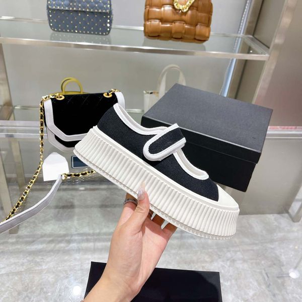 casual canvas shoe man woman men women shoes rubber platform inspired by motocross tires defines unusual design of these nylon gabardine log, Black
casual canvas shoe man woman men women shoes rubber platform inspired by motocross tires defines unusual design of these nylon gabardine log, Black