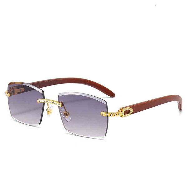 new fancy fashion men's and women's fashion street shooting sunglasses personality cool optical glass gmwl, White;black
new fancy fashion men's and women's fashion street shooting sunglasses personality cool optical glass gmwl, White;black