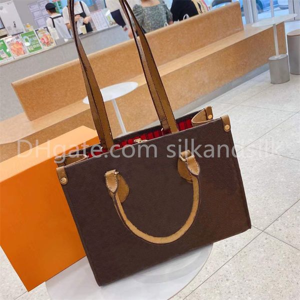 designer tote bag womens purse large capacity one shoulder messenger bag small logo printed temperament handbag luxury commuter square brief
designer tote bag womens purse large capacity one shoulder messenger bag small logo printed temperament handbag luxury commuter square brief