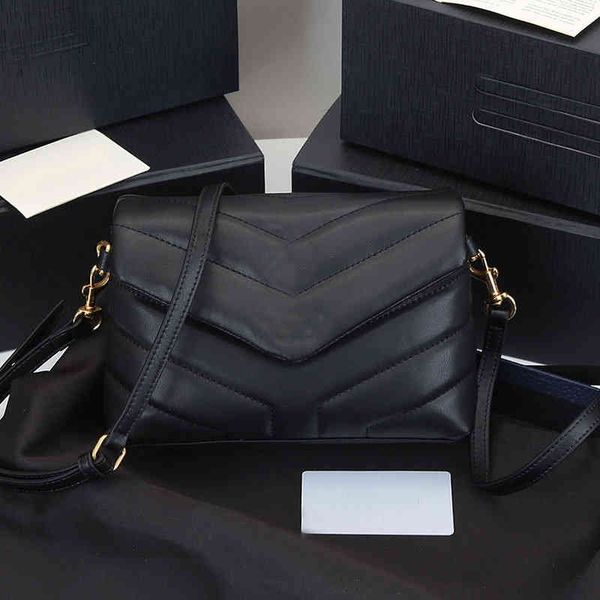 fashion crossbody bag genuine leather handbags purse wave pattern shoulder bag removable strap hand bags clutch inside wallet
fashion crossbody bag genuine leather handbags purse wave pattern shoulder bag removable strap hand bags clutch inside wallet