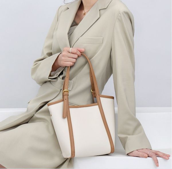 women's genuine leather bag fashion bucket handbags cow leather female tote bag luxury brand ladies shoulder crossbody bags
women's genuine leather bag fashion bucket handbags cow leather female tote bag luxury brand ladies shoulder crossbody bags