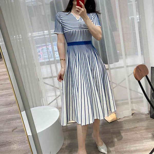 casual dresses heavy industry summer v-neck slim knit dress french niche elegant a-line large skirt women t7ae, Black;gray
casual dresses heavy industry summer v-neck slim knit dress french niche elegant a-line large skirt women t7ae, Black;gray