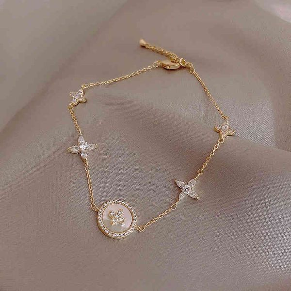 fashion bracelets female brand classic alloy plum blossom cross shapeins designer luxury womens chain bracelet a89v, Black
fashion bracelets female brand classic alloy plum blossom cross shapeins designer luxury womens chain bracelet a89v, Black