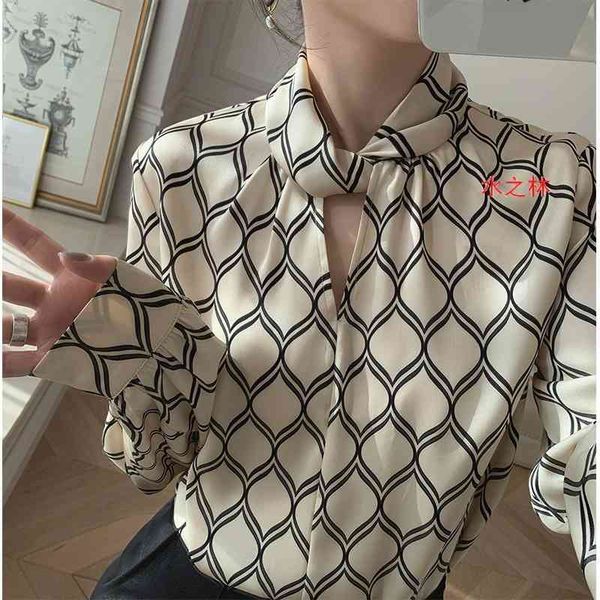 manufacturer's sense women's wear white-collar light design short blouse inside and outside casual ladies summer trend
manufacturer's sense women's wear white-collar light design short blouse inside and outside casual ladies summer trend