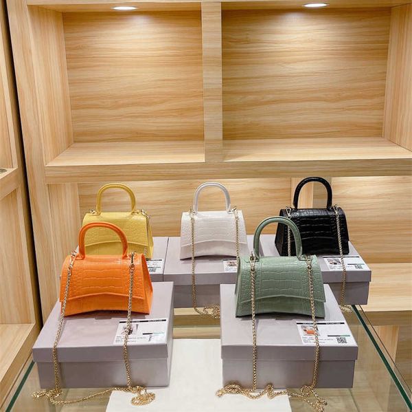 women chain bags luxury designer leather hourglass jelly bag exquisite 5 color versatile cross body handbag
women chain bags luxury designer leather hourglass jelly bag exquisite 5 color versatile cross body handbag