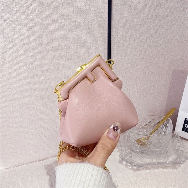 42% off 2022 trendy s bag women's summer new high-level feeling clip mouth bag net red fashion one shoulder messenger explosion version
42% off 2022 trendy s bag women's summer new high-level feeling clip mouth bag net red fashion one shoulder messenger explosion version