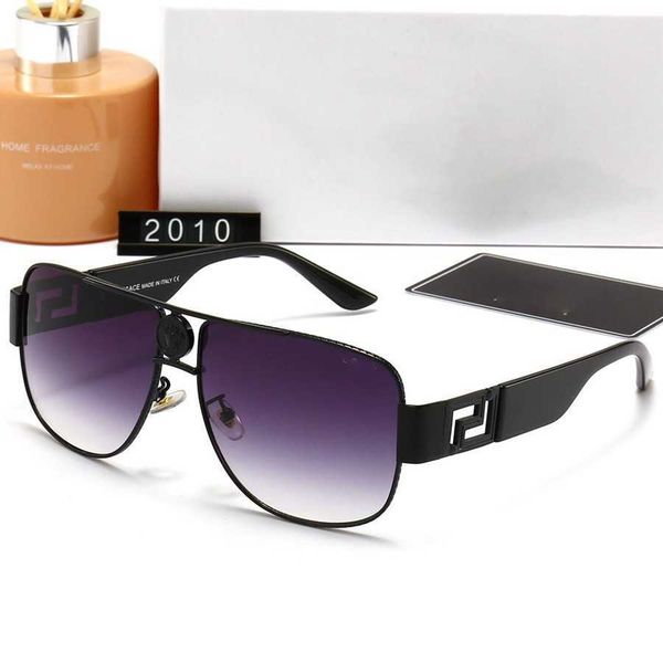 european and american v sunglasses 2022 new medusa retro fashion women men ins large face thin sunglasses, White;black
european and american v sunglasses 2022 new medusa retro fashion women men ins large face thin sunglasses, White;black