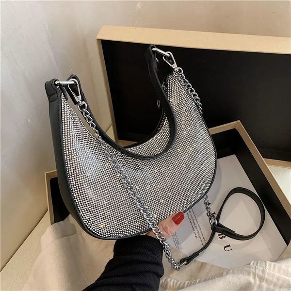 chain diamonds pu leather shoulder bags for women blingbling underarm bag female luxury halfmoon shiny handbag clutch cx220407
chain diamonds pu leather shoulder bags for women blingbling underarm bag female luxury halfmoon shiny handbag clutch cx220407