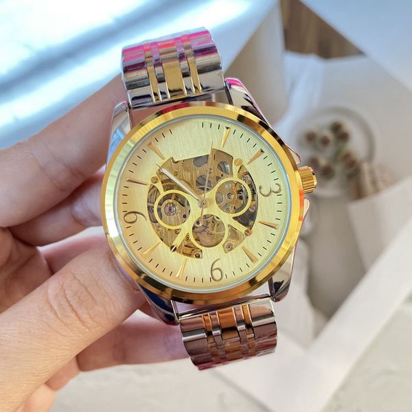 2022 new luxury mens watches three stitches series automatic mechanical watch european brand wristwatch steel strap fashion hollow-out style, Slivery;brown
2022 new luxury mens watches three stitches series automatic mechanical watch european brand wristwatch steel strap fashion hollow-out style, Slivery;brown