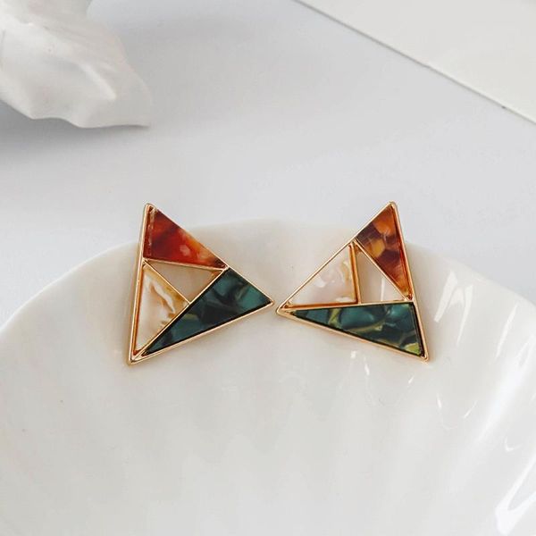 stud european and american retro triangle needle earrings geometric design acrylic ear clip summer 2022 trend, Golden;silver
stud european and american retro triangle needle earrings geometric design acrylic ear clip summer 2022 trend, Golden;silver